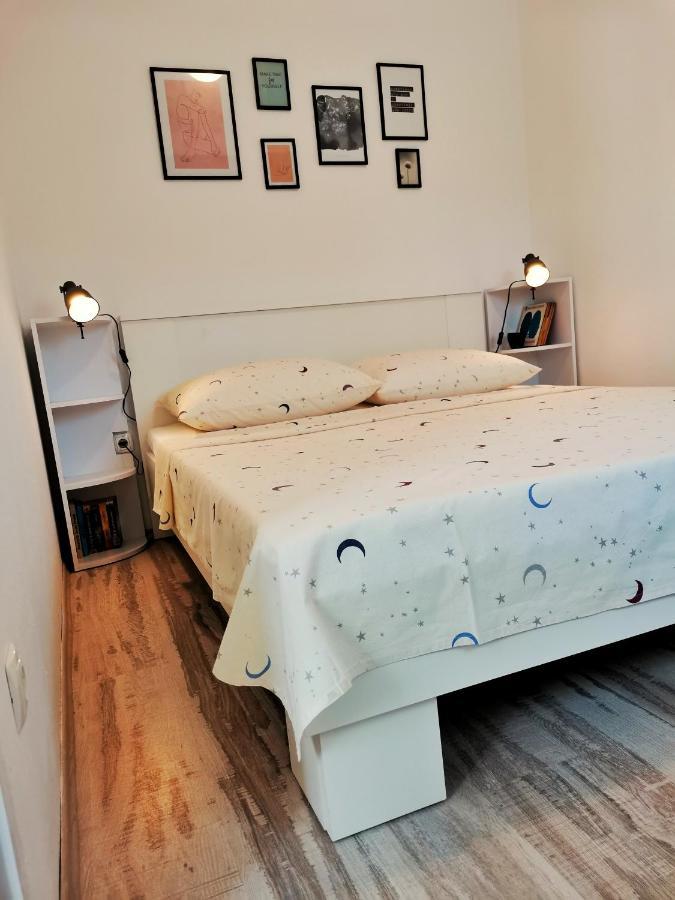 Apartment Roman *